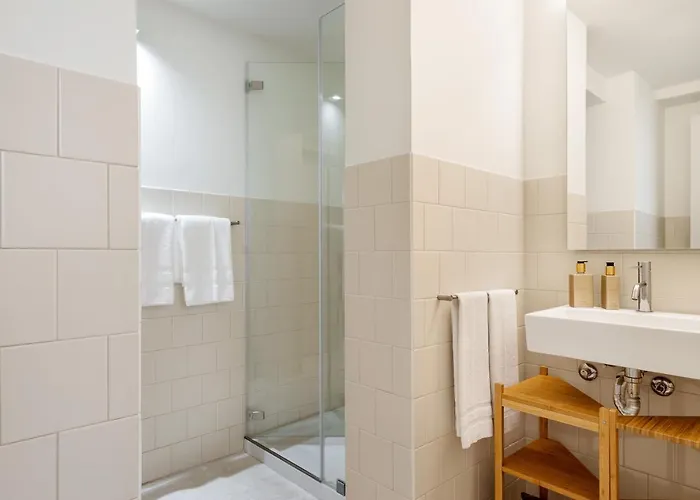 Bombarda Homes 公寓 *