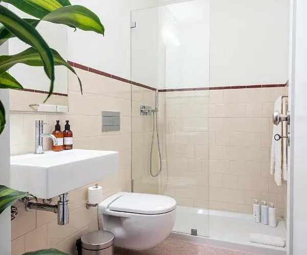 Bombarda Homes Apartman *