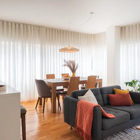 아파트 Bombarda Homes *
