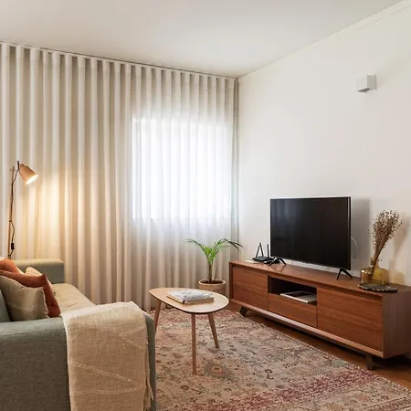 아파트 Bombarda Homes *