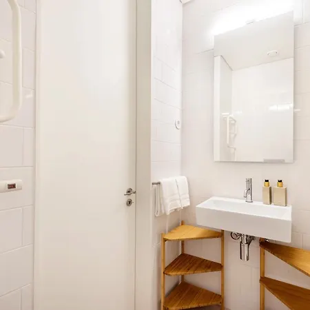 Bombarda Homes شقة *