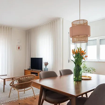 Bombarda Homes アパート