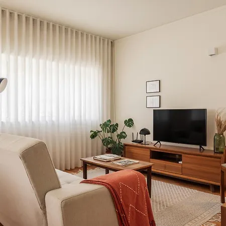 Bombarda Homes アパート ポルト