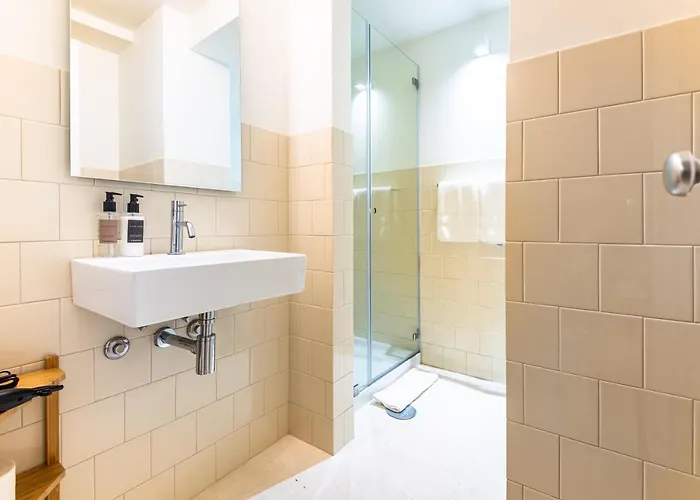 Lägenhet Bombarda Homes Oporto